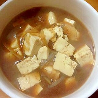 玉ねぎと豆腐のニンニク&ショウガ入り味噌汁